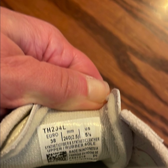 Onitsuka Tiger by Asics White and Blue and Red Sneakers Classic Design - Picture 6 of 6